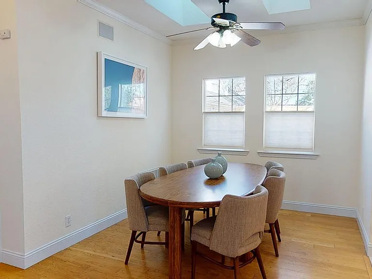1517 Jefferson Ave — Photo 3