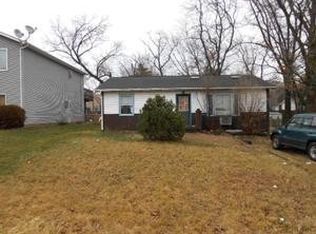 3012 E Hickory Dr, Wonder Lake, IL 60097