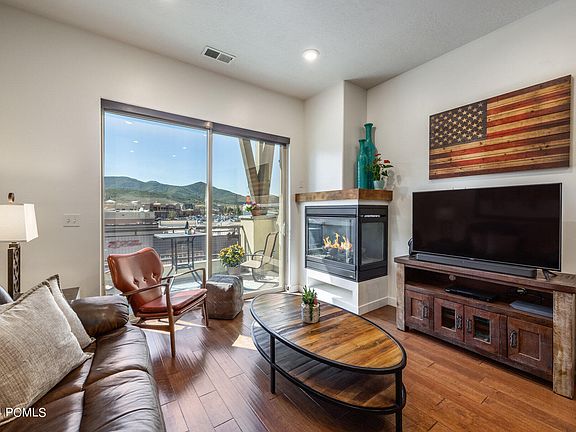 4th image of 6169 Park Ln S #14