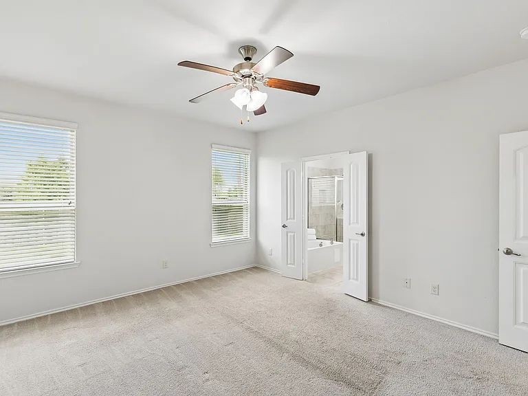10212 Bennet Dr — Photo 16