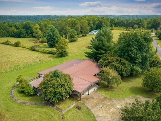 189 Craig Rd, Monterey, TN 38574