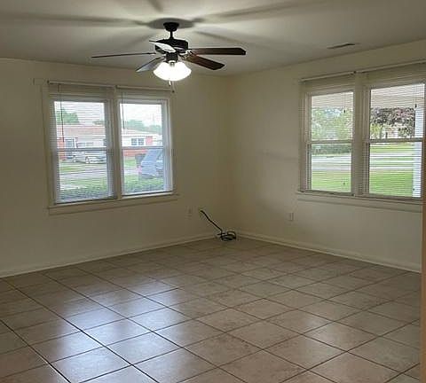 5th image of 116 Theta St