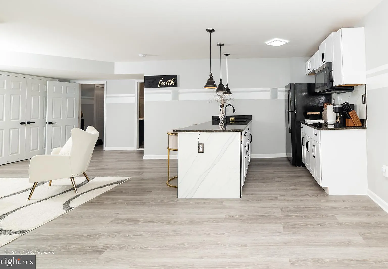 1 bed, 1.0 bath, 3633 sqft, $1,650 — Photo 4