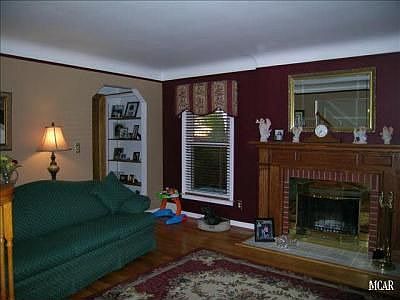 4th image of 2205 19th St