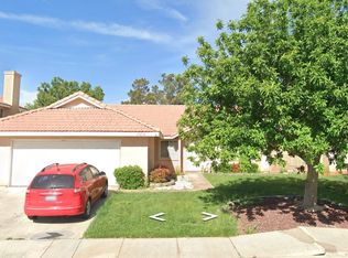 43853 Gingham Ave, Lancaster, CA 93535