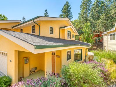 220 Oak Knl, Jacksonville, OR, 97530