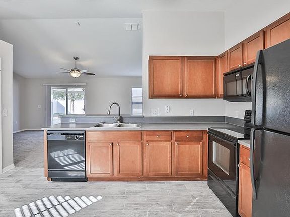 2nd image of 14607 Brogan Castle Pl