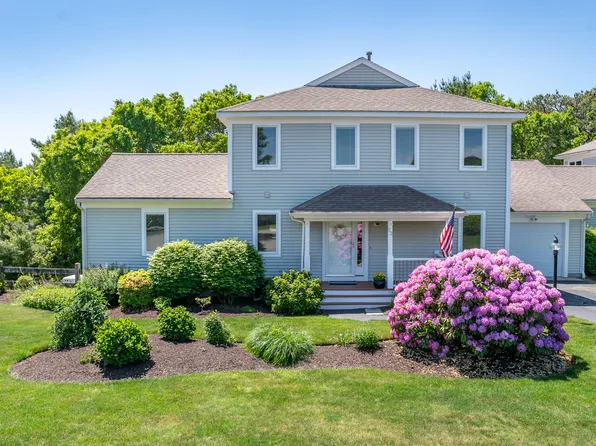 E2 Beach Plum Lane #E, Buzzards Bay, MA 02532