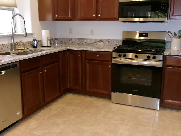 17946 W Weatherby Dr — Photo 7