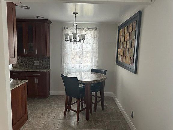 5th image of 224-26B Kingsbury Ave