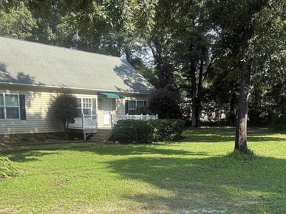 2nd image of 6706 Myrtle Grove Rd