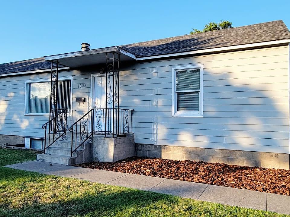 1st image of 1522 Mahan Ave