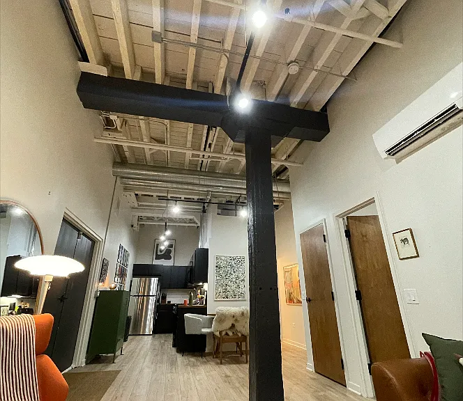 1147 W Ohio St — Photo 35