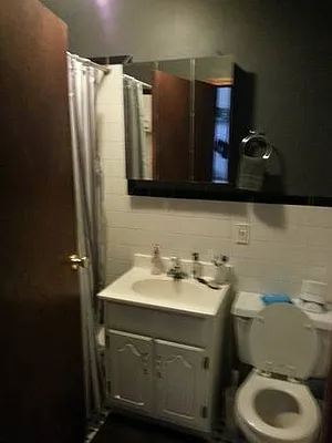 Rented by MCR Realty | media 19