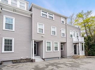 45 Federal St APT 5, Salem, MA 01970