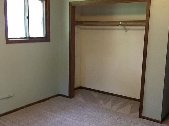 4th image of 15 3rd Ave SE #4