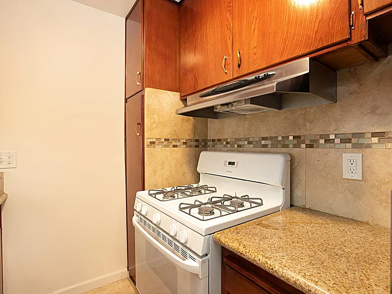 4140 Utah St — Photo 18