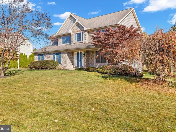 1227 Landis Valley Rd, Lancaster, PA 17601