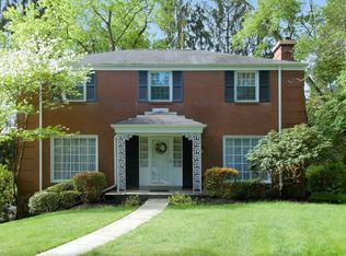 1700 President Dr, Glenshaw, PA 15116