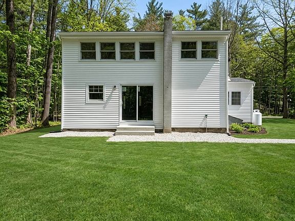 3rd image of 135 Athol Road
