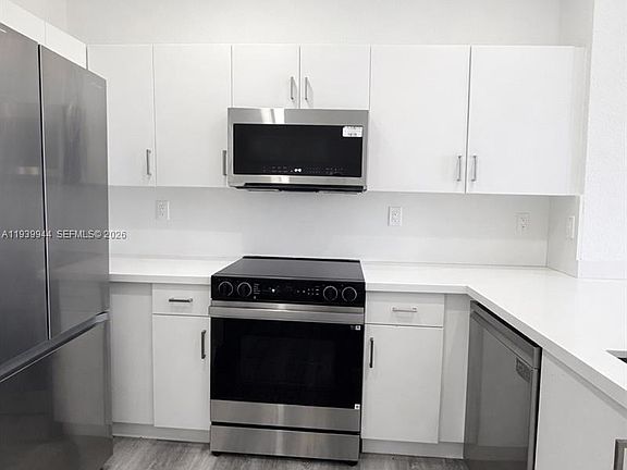 4th image of 17820 NW 73rd Ave #1011