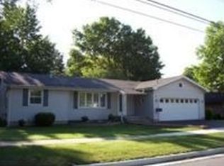 808 N 22nd St, Murphysboro, IL 62966