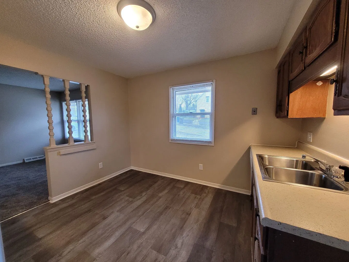 612 Pioneer Road — Photo 2
