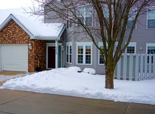 6009 Dell Dr, Madison, WI 53718