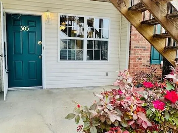 1112 Trinity St APT 305, Thomasville, NC 27360