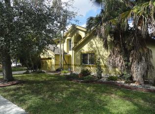 10341 SW 15th St, Pembroke Pines, FL 33025