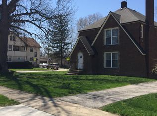 2240 Carabel Ave #2, Lakewood, OH 44107