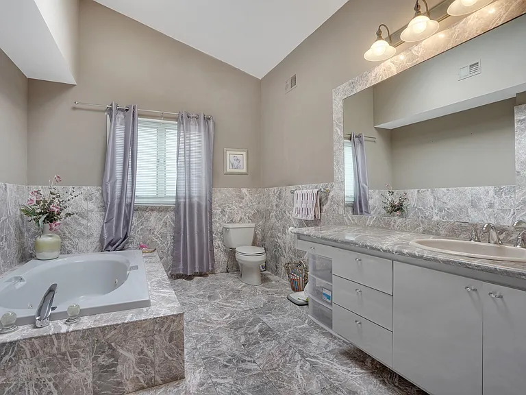 90 Georgetown Rd — Photo 12