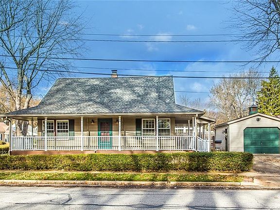 2nd image of 639 Monroe Ave