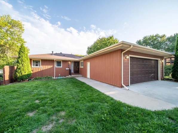 1222 30th St NW, Rochester, MN 55901