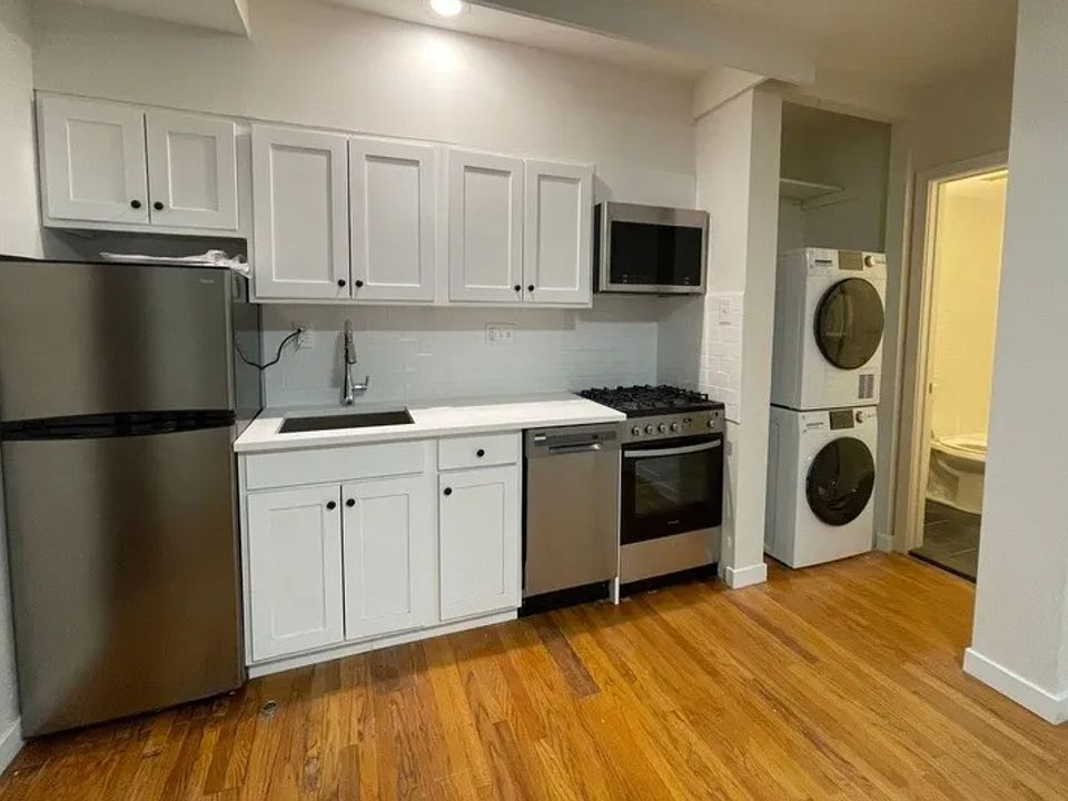 1st image of 319 S 10th St #133A