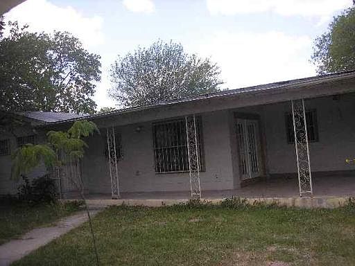 1st image of 502 GENERAL KRUEGER DR