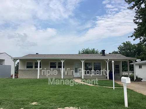 563 Apex Dr Photo 1 563 Apex Dr Photo 1