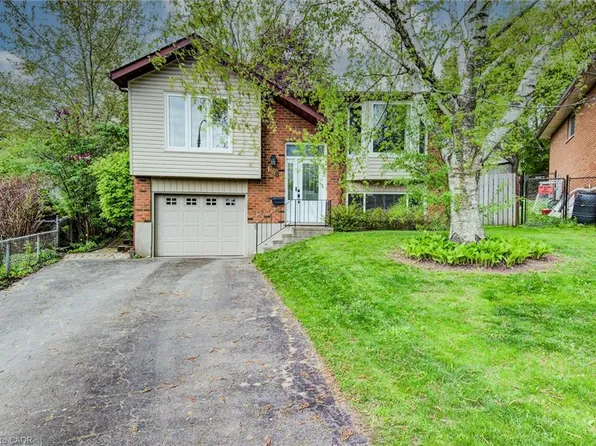 128 Albion Ct, Kitchener, ON N2E 2N3