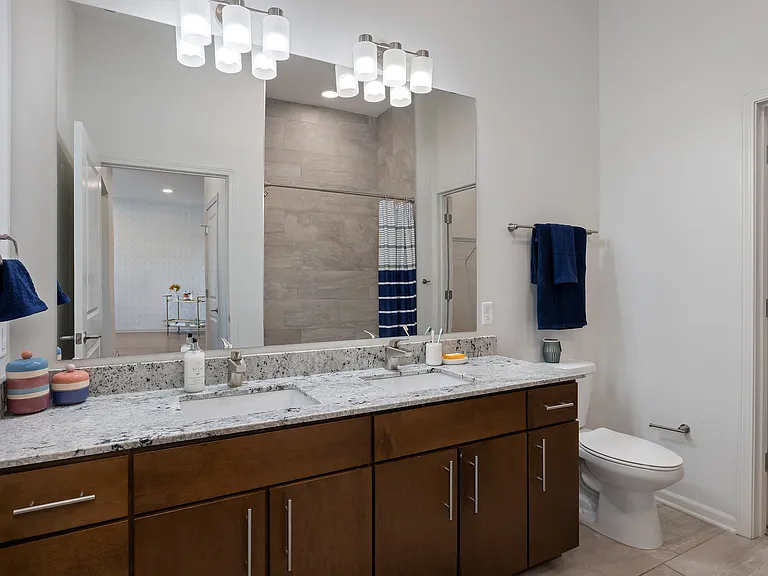 Residences at Park Place — Photo 9
