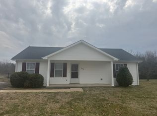 4642 Woodstone Dr, Bowling Green, KY 42101