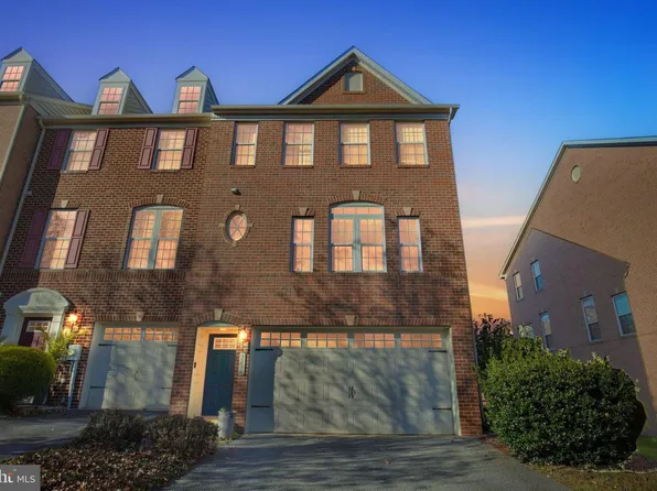 3216 Careysbrook Ct, Waldorf, MD 20601