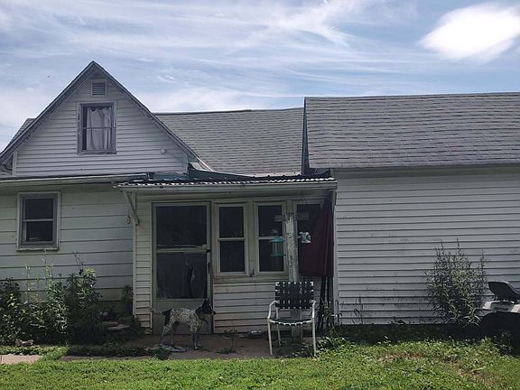 2nd image of 406 N Walnut St