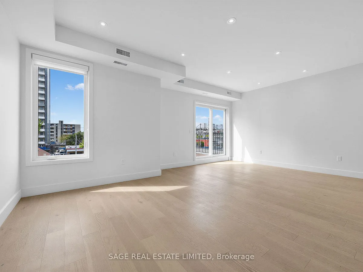 Building Photo - 909 Castlefield Ave #3
