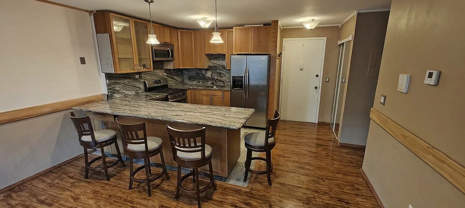 1 bed, 838 sqft, $2,200 — Photo 1