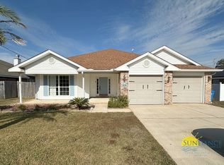 8774 Faye Ct, Navarre, FL 32566