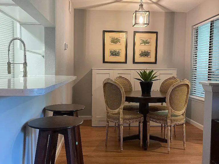 Dining/Office Area