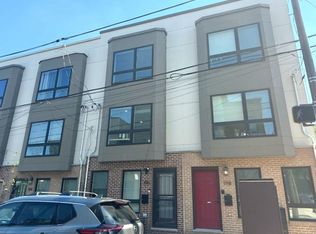 196 W Oxford St, Philadelphia, PA 19122