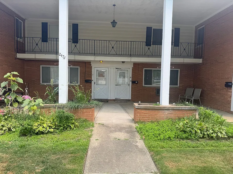 2472 Warren Pkwy #17