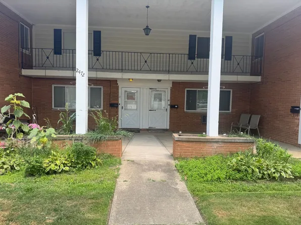 2472 Warren Pkwy APT 17, Twinsburg, OH 44087