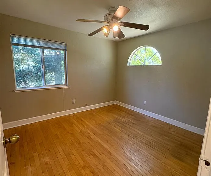 4009 Pillsbury Ct — Photo 20